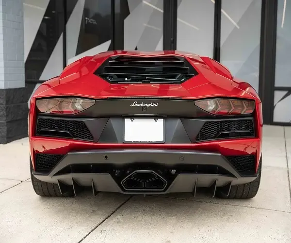 2018 12 CILINDROS LAMBORGHINI AVENTADOR COUPE LP 740-4 S AWD AUTOMÁTICO BAJO KILOMETRAJE USADO CAR12018 LAMBORGHINI