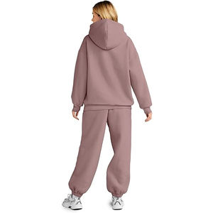 Gran oferta, chándal corto para mujer, conjunto de dos piezas, pantalones de chándal y Sudadera con capucha, suministro OEM perfecto para tiendas de ropa de calle y etiquetas de moda - Product Image 3