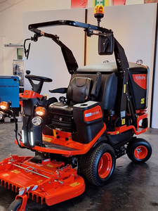 Cortadora de Césped Kubota FC3-261 para Grandes Áreas, 26 HP, Diésel, 4x4, con Recolector de 800L, Cortadora de Césped Comercial en Venta - Product Image 3