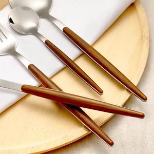 Juego de cubiertos Everyday Essential Silver & Brown Cubiertos de acero inoxidable sostenibles con pulido de espejo para banquetes Bodas - Product Image 5