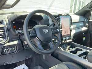 รถแรม 2500 พาวเวอร์ วากอน ครูว์แค็บ ขับเคลื่อน 4 ล้อ ปี 2025 มือสอง - Product Image 4