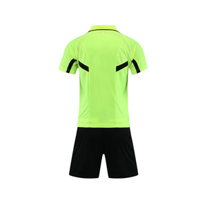 Ensemble maillot et short de football OEM, qualité professionnelle, personnalisable, en tissu anti-humidité, séchage rapide et respirant pour marques - Product Image 4