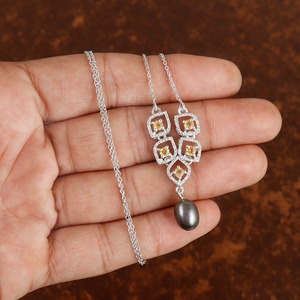 สร้อยคอจี้เงินแท้ดีไซน์เรขาคณิตประดับมุกธรรมชาติ |   เครื่องประดับทำมือที่มีเอกลักษณ์ - Product Image 3