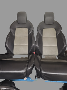 Asientos de Coche Ligeros Tipo Track, de Cuero Rojo, Totalmente Eléctricos y Automáticos para Ferrari FF - Product Image 2