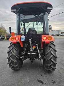 Tractor Agrícola Compacto Bad Boy 3026 de 70HP 4WD con Motor y Bomba de Alta Productividad, Construcción Robusta, Uso Multipropósito - Product Image 4