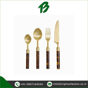 ชุดมีดด้ามจับทำจากเรซินเต่าสแตนเลสดีไซน์ราชวงศ์สำหรับงานแต่งงานโรงแรมและร้านอาหาร - Product Image 3