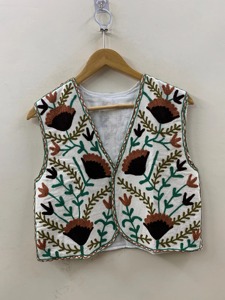 Floral Embroidered Cotton <b>Vest</b> V-Neck Sleeveless Prairie Chic Style Handmade Women's Spring <b>Top</b> White <b>Black</b> Design - Product Image 3