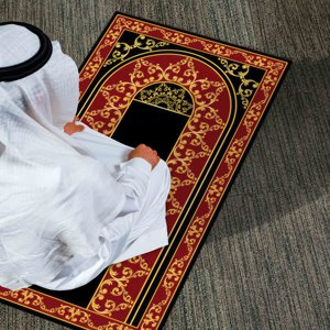 Alfombra de Oración Roja: Elegante Alfombra Musulmana para el Adoración, Decoración para Mezquita, con Pelo Suave - Product Image 3