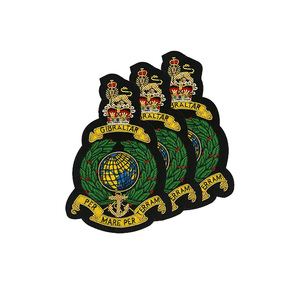 2025 Badges Blazer brodés à la main de Style Vintage et épaulettes décorations de perles brodées de fil de lingot de haute qualité - Product Image 3