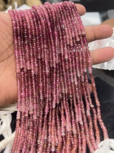 Perles rondes facettées en tourmaline rose naturelle ombrée, taille 4 mm, brin de 14 pouces, couleur remplie de fractures - Product Image 4