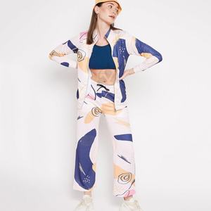 Survêtements respirant nouveau élégant partout impression costume femmes deux pièces survêtement fabricant ensemble femmes respirant survêtement - Product Image 3