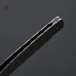 Maquinilla de afeitar recta de acero de Damasco hecha a mano, hermoso regalo de borde hueco para él, mango de madera de Razo de peluquero personalizable compatible con OEM - Product Image 3