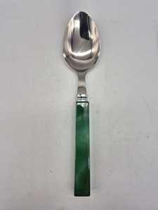 Elegante Juego de Cubiertos con Mango de Resina Verde, Perfecto para Comidas Diarias en el Hogar, Cenas Familiares Informales y Agarre Suave, Hecho a Mano en India - Product Image 6