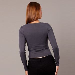 เสื้อยืดสำหรับผู้หญิงเสื้อเบลาส์แบบกำหนดเองแห้งเร็วและระบายอากาศได้ดีแขนเต็ม - Product Image 3