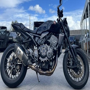 Motocicleta Deportiva Honda CB1000R Edición Negra Original, Nueva, Última Versión, 1 Año de Garantía - Product Image 1