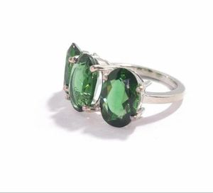 Premium Women's Elegant Triple Green Diopside Piedras preciosas naturales 3 Stone Design Elegantes anillos apilables de plata esterlina - Product Image 2