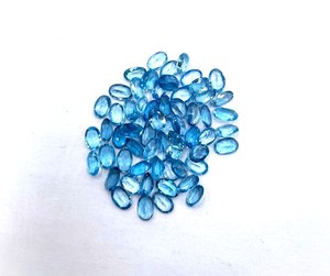 อัญมณีสีฟ้าบุษราคัมสวิสธรรมชาติขนาด3x4มม. ตัดเป็นรูปวงรีแบบเหลี่ยมเพชรพลอยที่ไม่ผ่านการบำบัดสำหรับจี้เครื่องประดับทำหินบุษราคัมหลวมจำนวนมาก - Product Image 5