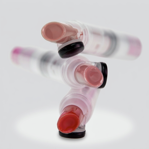 Baume à lèvres hydratant repulpant longue durée CLICKA LB102, fini brillant, couleur corail naturelle, procure une hydratation intense - Product Image 1