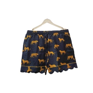 Ropa de dormir corta personalizable de talla grande para mujer con bolsillos incluidos Pijamas cortos personalizados cómodos con diseños personalizados - Product Image 2