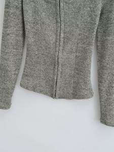 Nouveau cardigan décontracté d'hiver en coton doux, couleur unie, col en V, logo sur le devant, pour un port confortable, pull pour femmes - Product Image 5