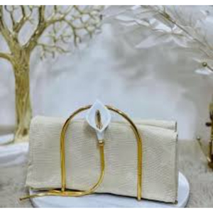 Servilletero Floral dorado de diseño único, servilletero de latón y Metal de calidad creativa para accesorios de mesa, organizador de servilletas - Product Image 2