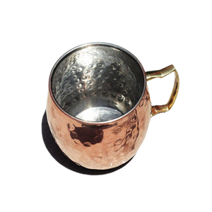 Taza de Jugo de Lima y Menta de Tamaño y Forma Personalizados, Diseño Simple, Taza Moscow Mule de Cobre Martillado con Asa de Latón - Product Image 1