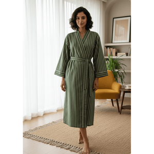 Robe de plage à rayures vert sauge doux - Product Image 2