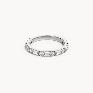 Bague en or 14 carats avec diamants de laboratoire, demi-éternité baguette et Prlanta 2.6 - Product Image 1