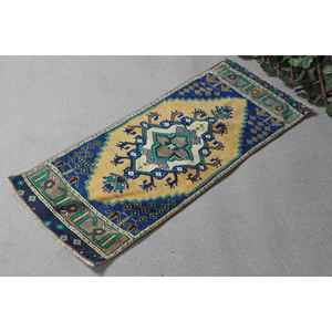 Alfombra Turca de 1.4x3.6 pies, Alfombra Pequeña Vintage, Alfombra Persa Azul y Amarilla - Product Image 3