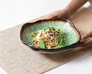 Cuenco de diseño de cerámica esmaltada verde con patrón de craquelado artístico elegante bandeja decorativa hecha a mano para Comedor Cocina o regalo - Product Image 2