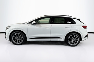 Audi Q4 Sportback E-TRON AWD Crew Cab Pickup d'occasion 2023 - Product Image 3