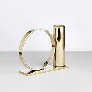 Portavelas de metal único con tallas intrincadas, excelente opción para coleccionistas de diseñadores y decoraciones de eventos espirituales - Product Image 5