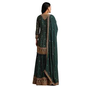 Bandhani Kurta vert foncé avec pompon en coquillage, vente en gros de vêtements ethniques pour femmes, fournisseur en gros d'usine de vêtements OEM - Product Image 5