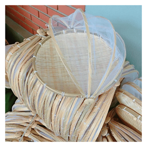 Plateau de séparation en bambou avec filet, plateau en bambou naturel avec couvercle en filet pour le séchage au soleil des fruits de mer, des céréales et la préparation des aliments, Vietnam - Product Image 1