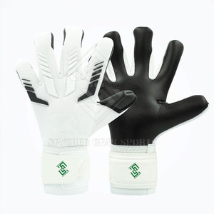 Gants de gardien de but pour hommes de haute qualité avec fermeture à crochets antidérapante, paume en latex à adhérence souple, doublure respirante pour un usage sportif - Product Image 2