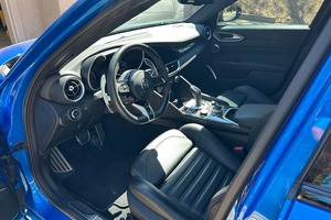Alfa Romeo Giulia Quadrifoglio 2022 Usado en Buenas Condiciones, Motor V6 Twin-Turbo de 505 hp - Product Image 6