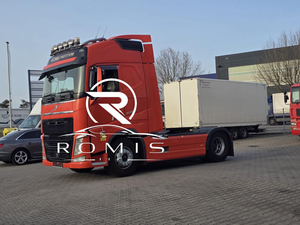 Camion Trattore FH 500 Globetrotter 2017 Diesel 6x4 con Trasmissione Manuale Usato per Trasporto Logistico - Product Image 4