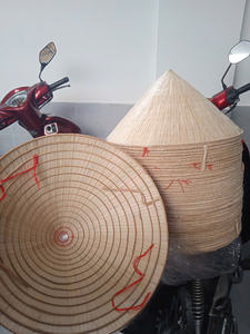 หมวกทรงกรวยรักษ์โลก ผลิตในเวียดนาม รับทำโลโก้  ทำจากผ้าไหม ไม้ไผ่ ใบปาล์ม ใช้สำหรับเดินทาง งานปาร์ตี้ หรือสวมใส่ลำลอง ปรับขนาดได้ - Product Image 4