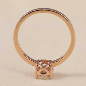 แหวนหมั้นเพชรเพาะเลี้ยงทรงรี ความใส VS1 สี F ตัวเลือกเงินสเตอร์ลิง/ทอง/แพลตตินัม แหวนเพชรดีไซน์หรู - Product Image 2