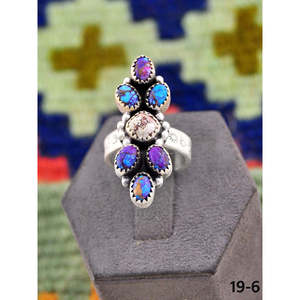 Bague ajustable de style sud-ouest, faite à la main, avec dahlia violet, cheval sauvage et opale magnésite sertie clos, idéale pour un cadeau - Product Image 6