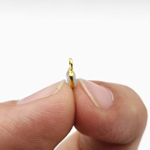 Charme de coussin en agate de dentelle bleue faite à la main pendentif en pierre précieuse à facettes minuscule plaqué or fabrication de bijoux pour enfants lunette de boucle d'oreille - Product Image 2