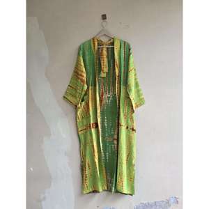 Robe longue en crêpe de soie style bohème faite à la main, tie-dye, pour tenues de plage, paréos de bain - Product Image 2
