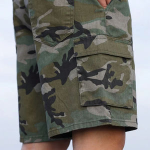 Pantalones cortos de hombre personalizados Pantalones cortos de mezclilla cargo Lavado claro y oscuro con patrón de camuflaje Pantalones cortos casuales de talla grande Tela de alta calidad - Product Image 2