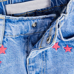 Short Streetwear en denim à logo brodé 100% coton pour hommes et femmes respirant et personnalisable en usine - Product Image 4