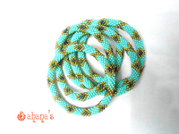 Bracelet artisanal népalais perlé avec motif en forme de chiffre diamanté – Tendance, idéal pour mariage, fête et cadeau d'anniversaire