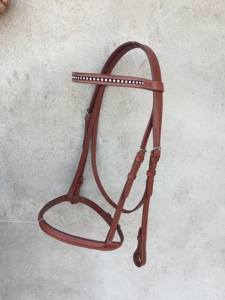 Cabecera de cabeza de brida de cuero ecuestre más vendida para carreras de equitación a precio de mayorista Horse Hoofdstel S & T Chique - Product Image 1