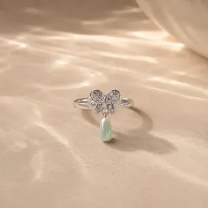 Bague pendante papillon en jade vert - Bijou tendance avec incrustation de pierres précieuses - Product Image 5