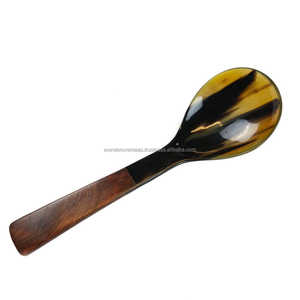 Cuillères en corne naturelle de bœuf / vache par WONDER OVERSEAS - Product Image 3