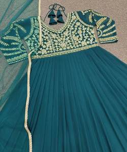 Vestido de trabajo de secuencia de bordado de Georgette de diseñador con ropa de fiesta dupatta precio al por mayor prenda étnica (3) - Product Image 5