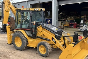 Compre retroexcavadora CAT barata bastante usada - Product Image 3